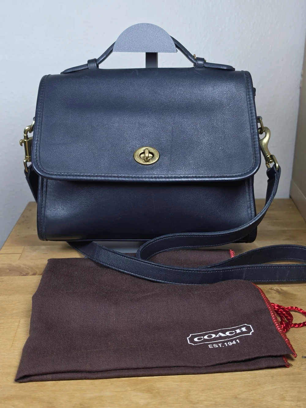 Coach exceptional vintage